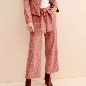 Tach Clothing Sz M Floral Printed Corduroy Wide Leg Cropped Pants Mauve